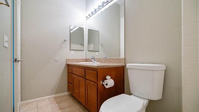 Building Photo - 49142 Barrymore St