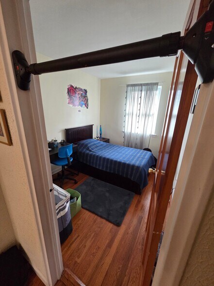 Building Photo - 552 Manor Ridge Rd