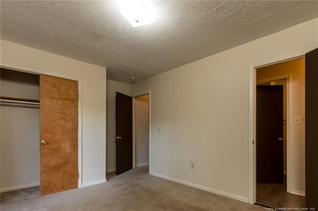 Building Photo - 981 Odom Dr