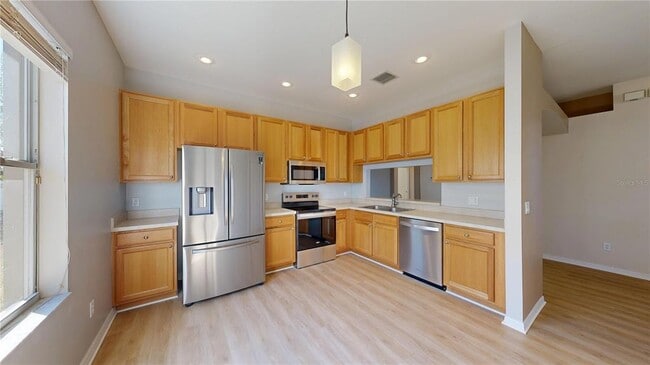 Building Photo - 1853 Atlantic Dr