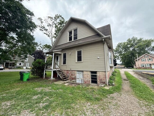 Building Photo - 85 S Cleveland Ave