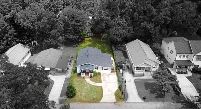 Building Photo - 1329 Plaza Ave SW