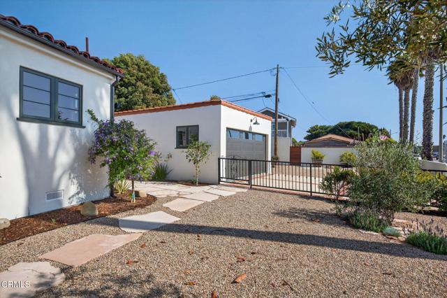 Building Photo - 622 S Evergreen Dr