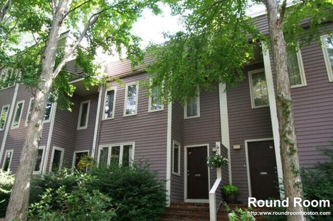 Building Photo - 17 Fresh Pond Pky