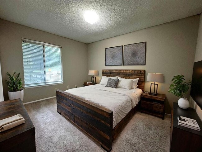 Building Photo - 9502 Quail Village Ln