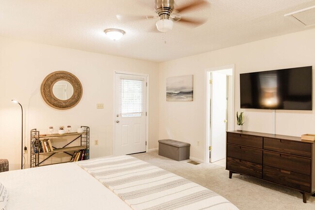 Building Photo - FULLY FURNISHED - Charming 3BR House in Arden