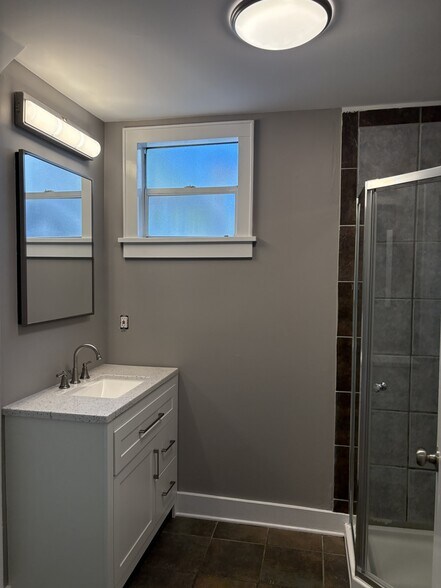 Bathroom - 1017 White St