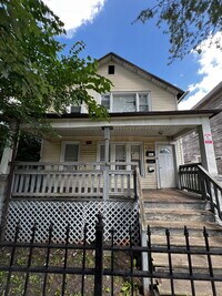 Building Photo - Affordable 2BR/1BA Apartment