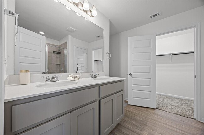 Building Photo - 6915 Tiznow Ln
