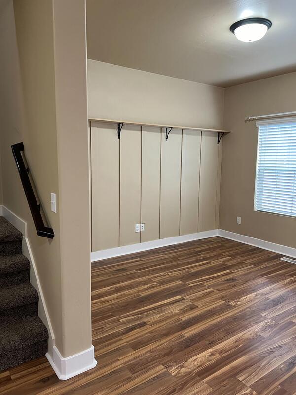 Building Photo - 1576 Venetian Way