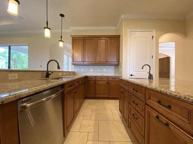 Building Photo - 12531 Montalcino Cir