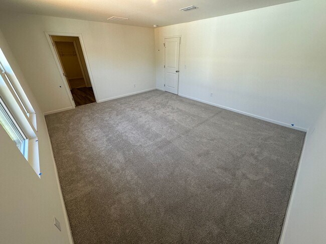 Building Photo - BRAND NEW CONSTRUCTION RENTAL IN THE MEADO...
