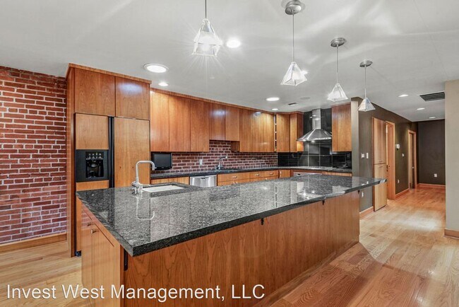 Building Photo - 1 br, 2 bath House - 1335 14 Avenue Ste 200