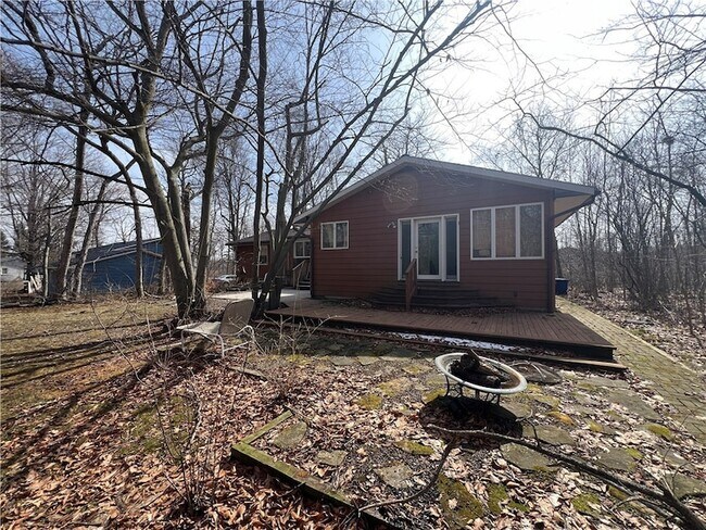 Building Photo - 340 Campbell Rd