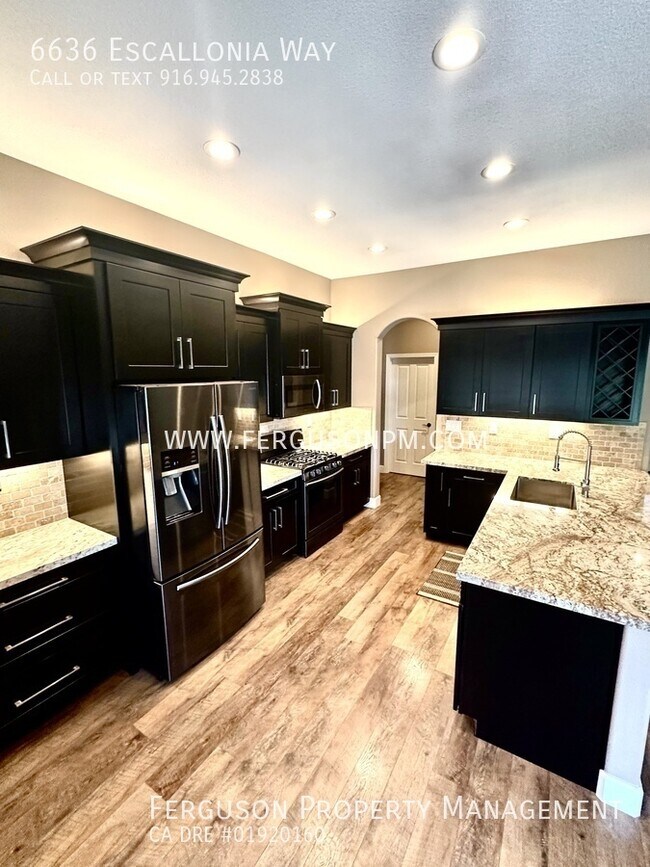 Building Photo - 6636 Escallonia Way