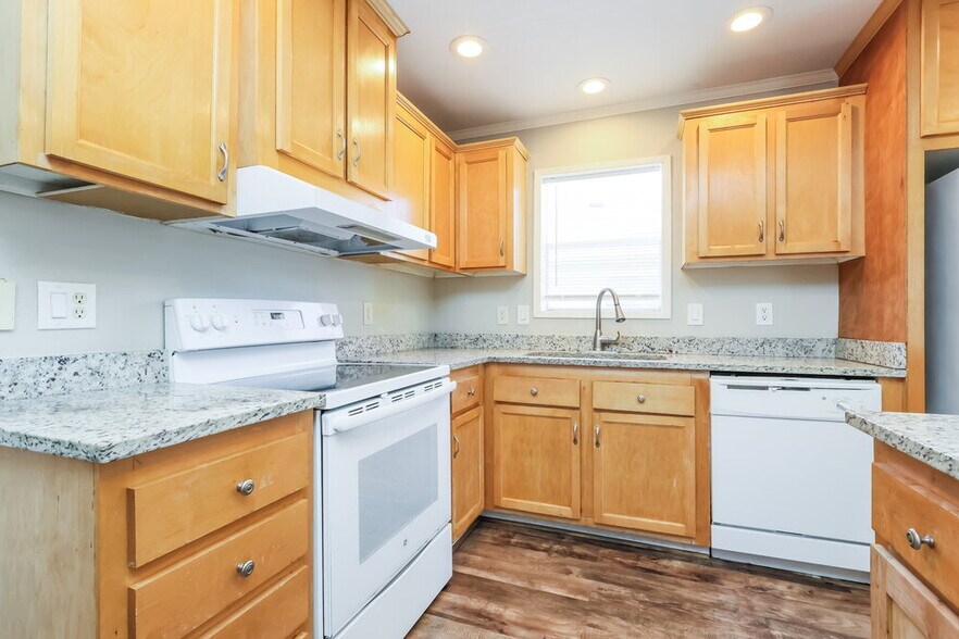 Building Photo - 21438 Cherry Canyon Ln