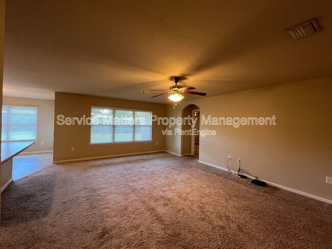 Building Photo - 4901 Spears St