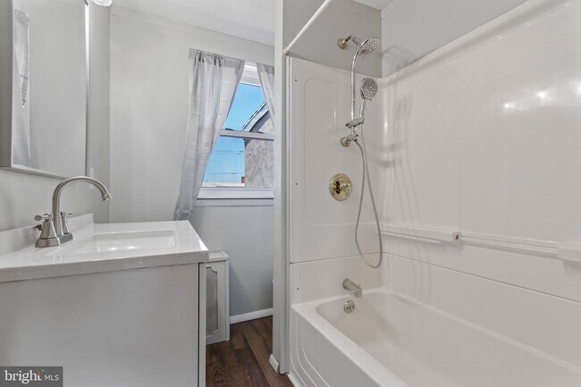 Building Photo - 3386 Agate St