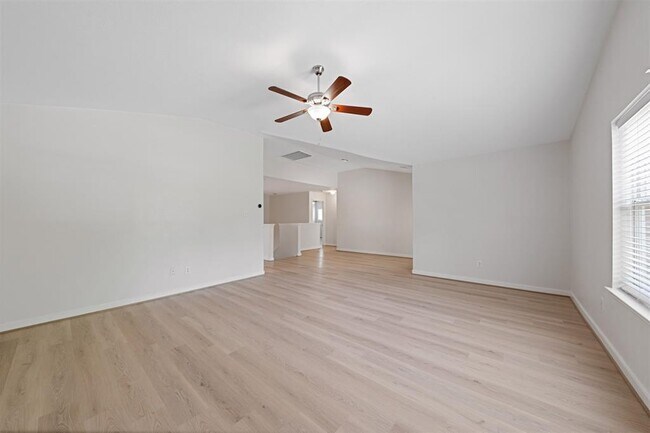 Building Photo - 16407 Azimuth Dr
