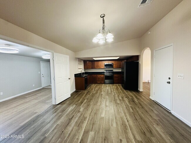 Building Photo - 1803 N Cheri Lynn Dr