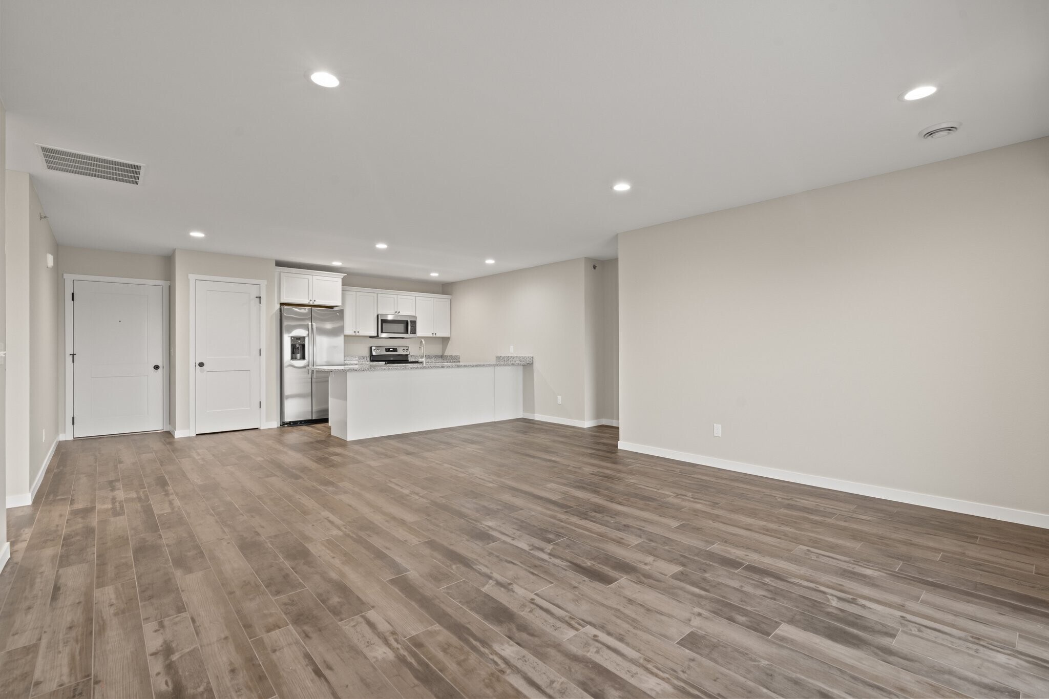 Building Photo - 7036 Crosvik Ct