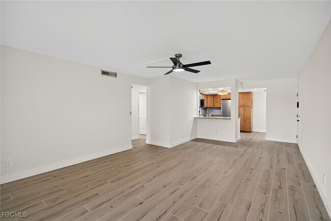 Building Photo - 6136 Whiskey Creek Dr
