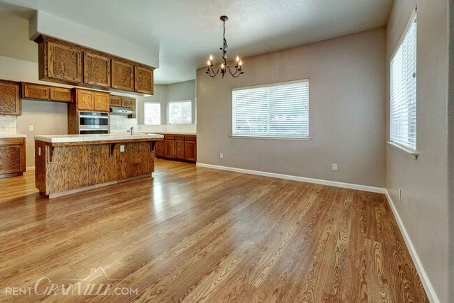 Building Photo - Granville Realty Rental Home