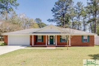 Building Photo - 110 Pinewood Dr