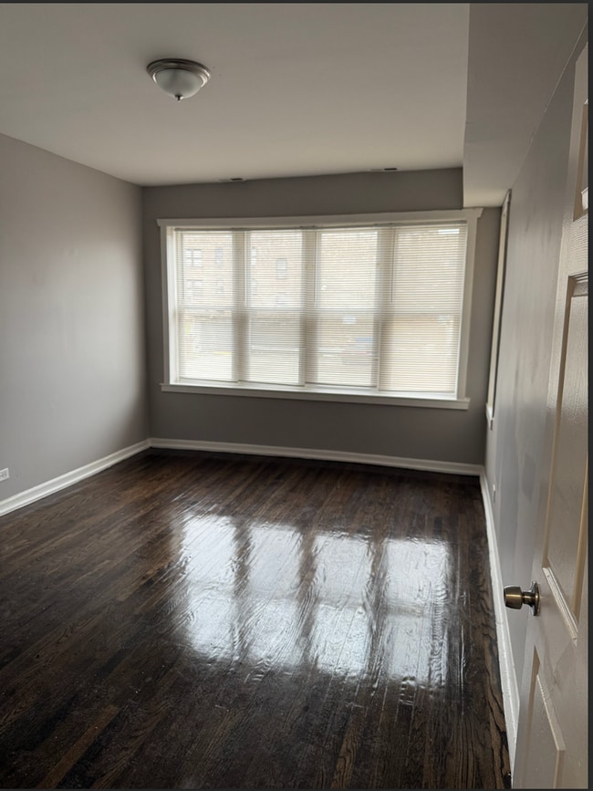 Building Photo - 2 bedroom in Chicago IL 60639