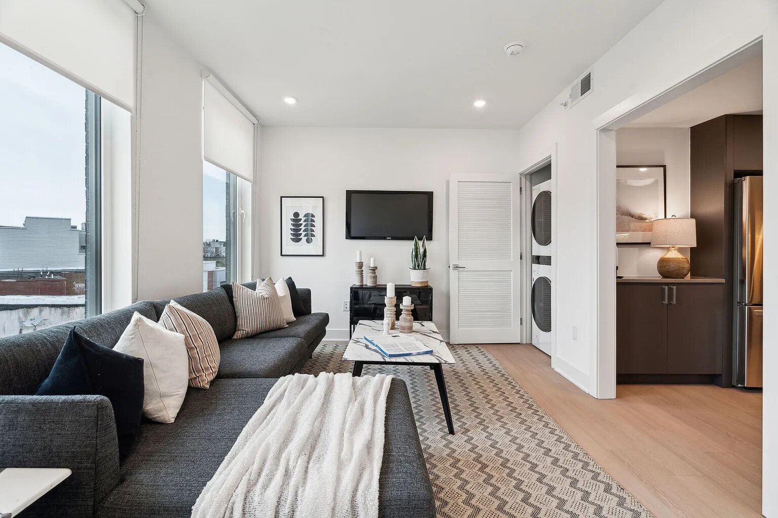 Building Photo - 2000 Dreer St