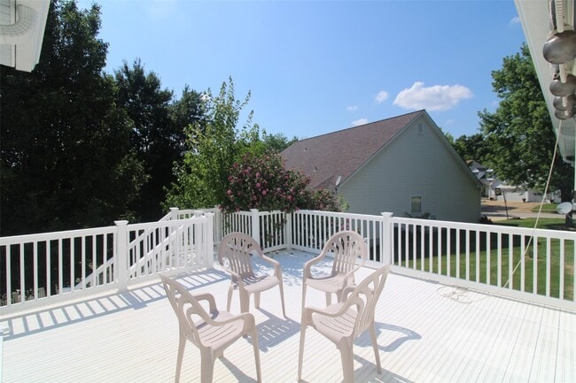Building Photo - 320 Remington Way Dr