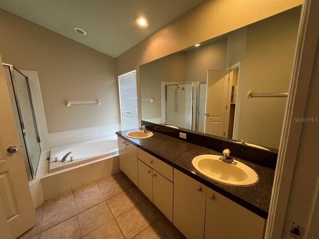 Building Photo - 10428 Lightner Bridge Dr