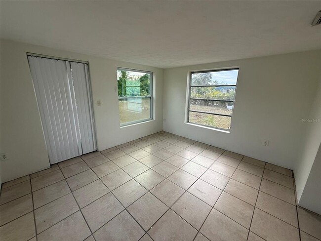 Building Photo - 1149 Brown St