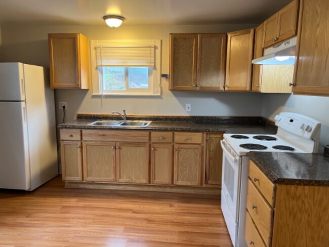 Building Photo - 209 Harrison Ave