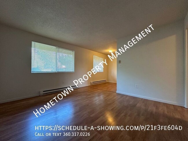 Building Photo - Affordable, 1 Bedroom Duplex in Great Loca...