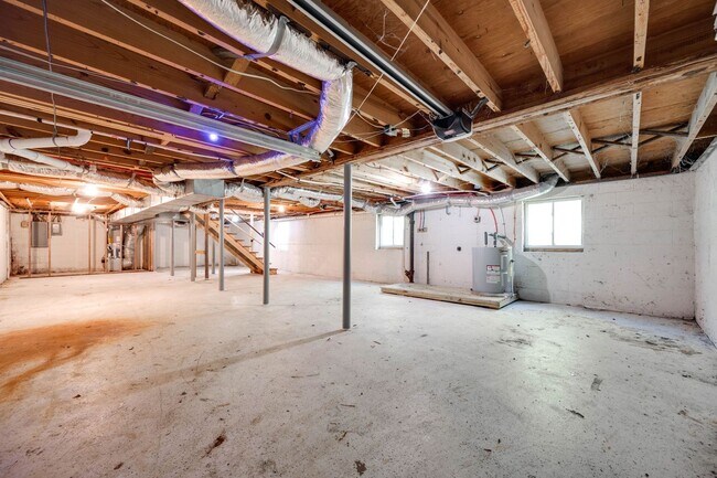 Building Photo - 3/ 1.5 Home for Rent!