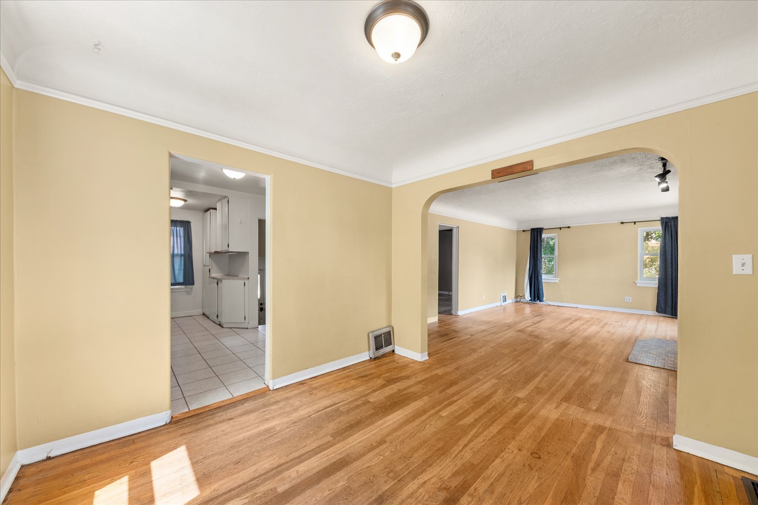 Building Photo - 2431 N Atlantic St