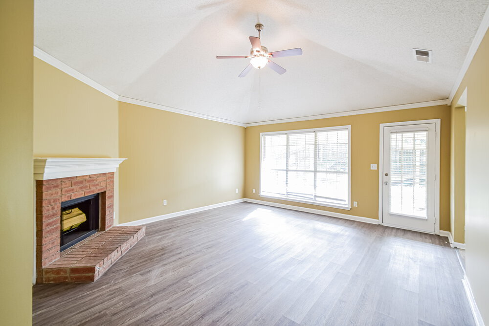 Building Photo - 430 N Ericson Rd