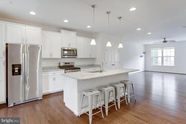 Building Photo - 7907 Moss Brook Ct