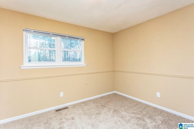 Building Photo - 506 Vardar Ln