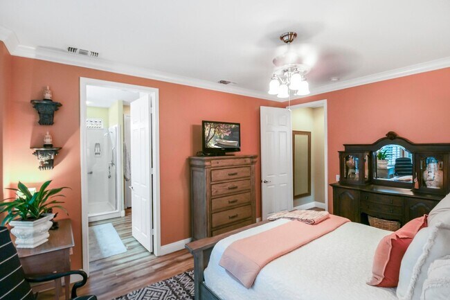 Building Photo - 41538 Corte Jalisco