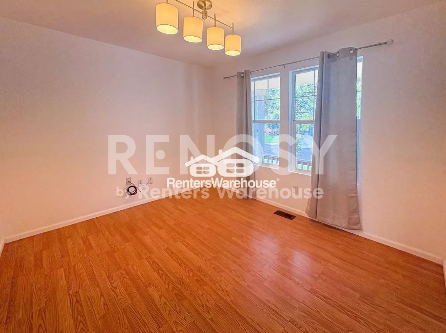 Building Photo - 12674 Jersey Cir E