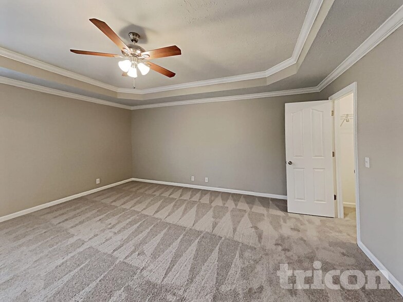 Building Photo - 1421 E Nir Shreibman