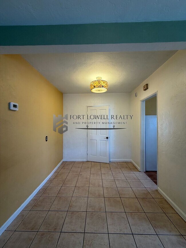 Building Photo - Welcome to this charming 2-bedroom, 1-bathroom + Den!
