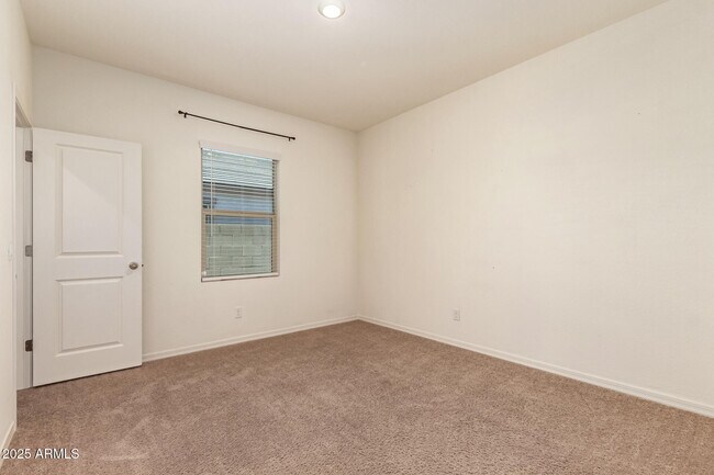 Building Photo - 5875 N 195th Dr