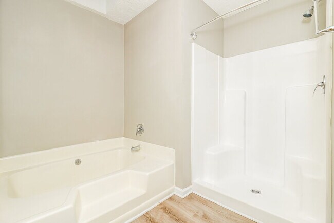 Building Photo - 1013 Summer Pl NW