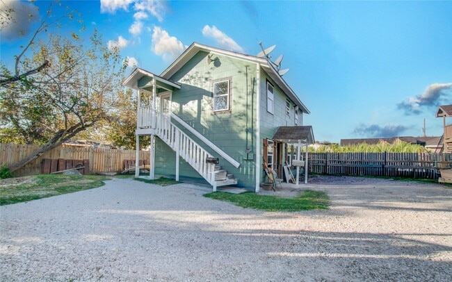 Building Photo - 408 Randall St