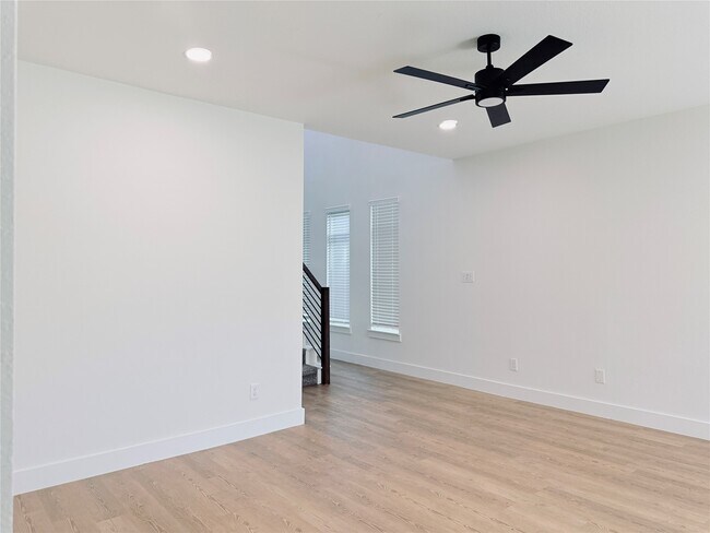 Building Photo - 16575 Oasis Glade Dr