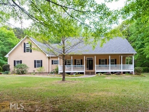 Building Photo - 1525 New Hope Rd