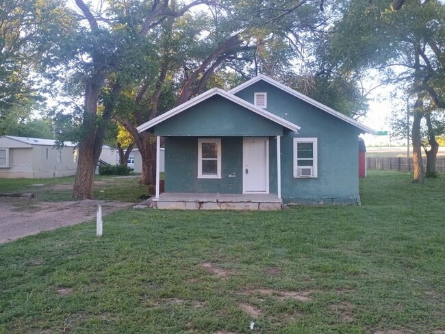 Primary Photo - 102 W Colorado Ave